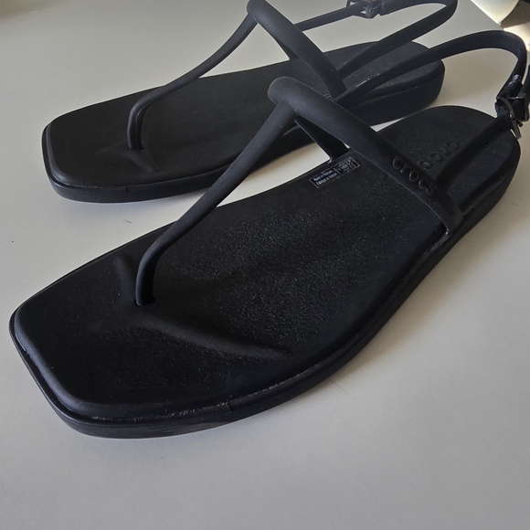 Crocs Women’s Black Slingback Thong Sandals Size 7W - Picture 4 of 6
